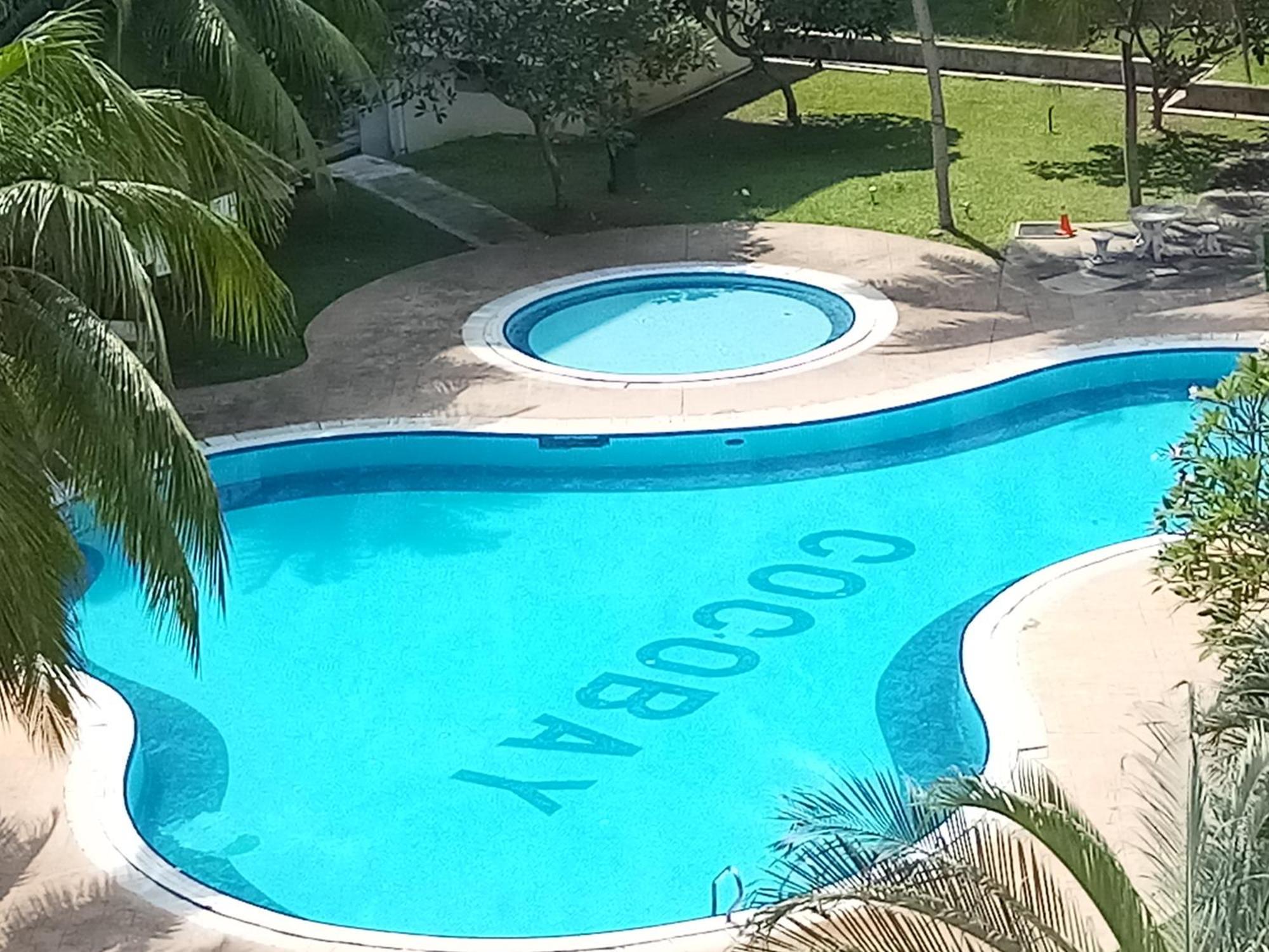 Rose Condo@ Cocobay